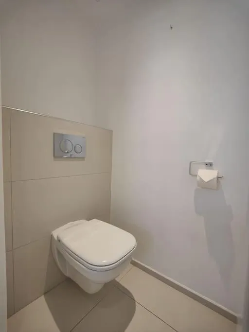 Cannes Vue Mer T2 61M²+ Parking 0*,